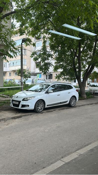 RENAULT Megane