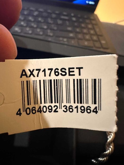 Мъжки Часовник и гривна от колекцията Armani Exchange