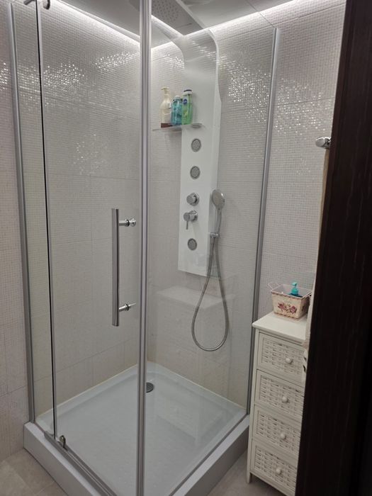 Душевая кабина !