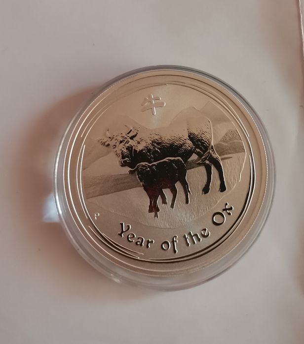 Австралийски сребърни лунари. Година на Бика 2009 г. и на Змията 2013