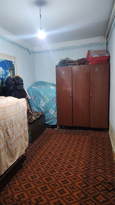 4 xonali joy sotiladi