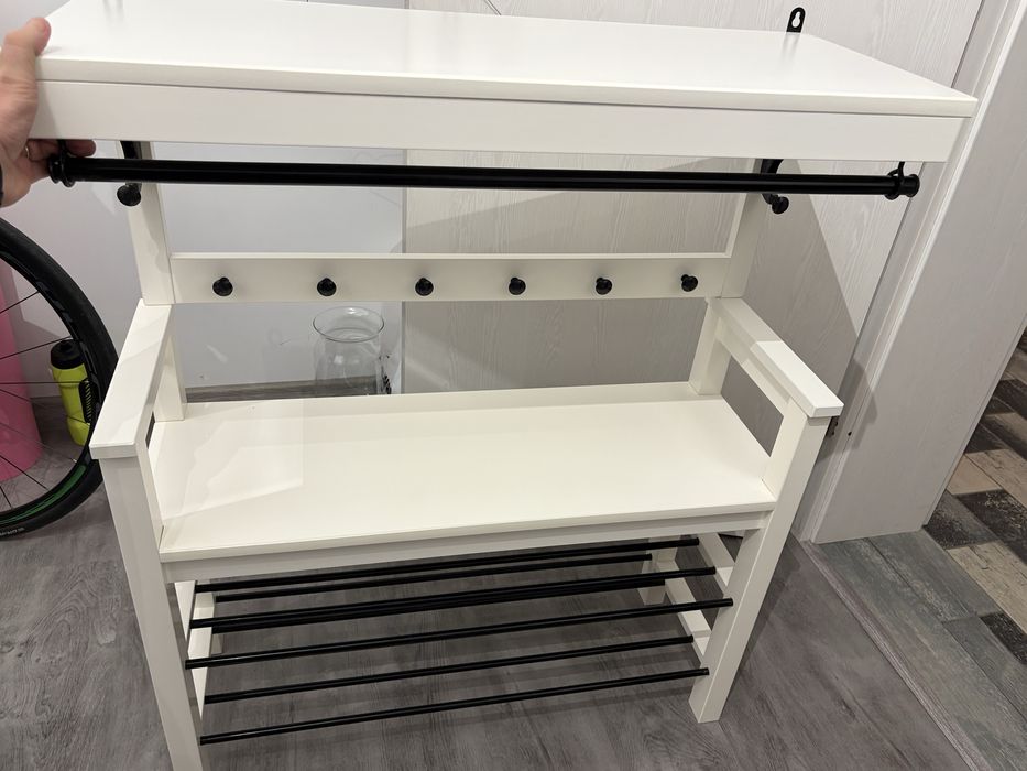 Vand mobilier hol Ikea