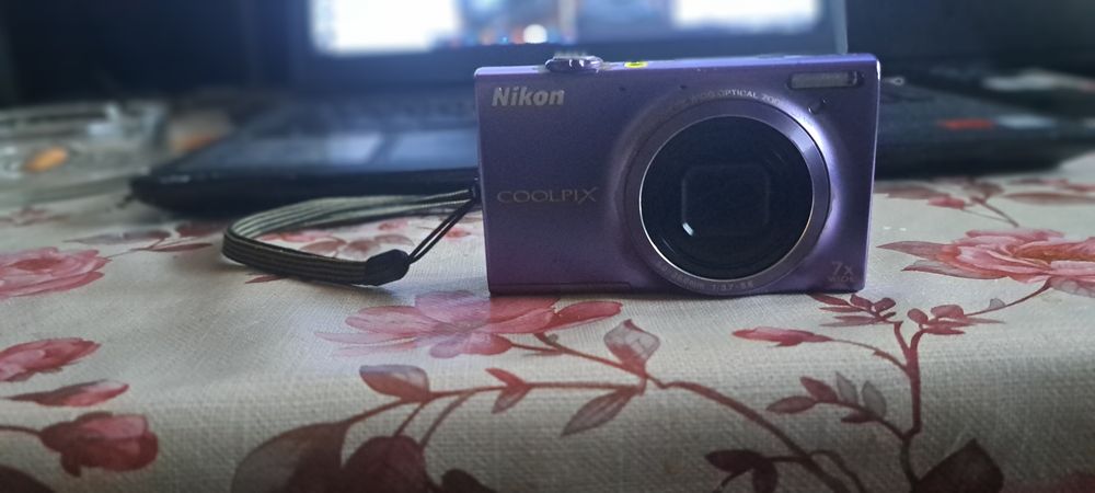 Aparat foto digital Nikon s6100