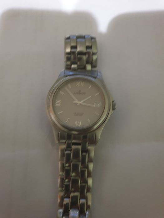 Часовник candino