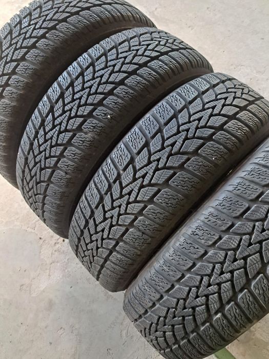 4 anvelope iarnă 185 60 r15 Dunlop