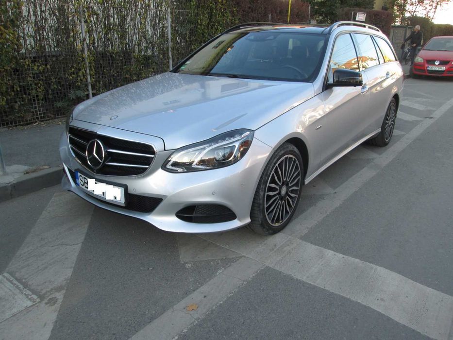 Mercedes-Benz E 220 BlueTEC 4MATIC 7G-TRONIC Avantgarde
