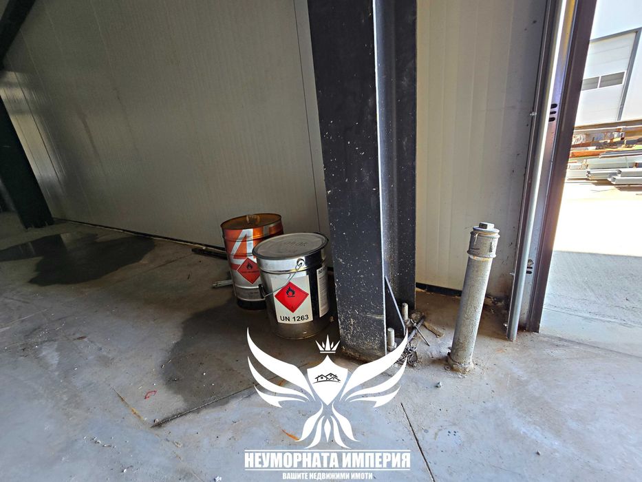 Дава се под наем Склад в Асеновград - 700 кв.м за 2450 € - Снимка #5