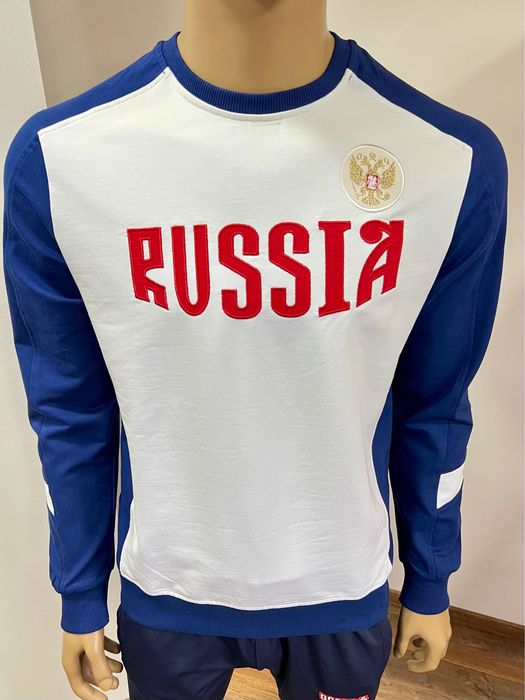 Блуза”Russia Forward”