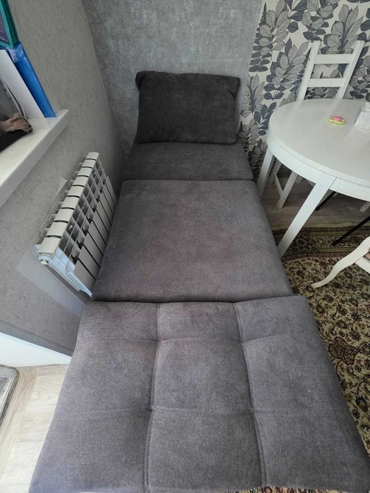 Продам диван типа модерн