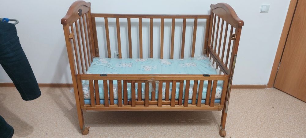 Детская кроватка даром