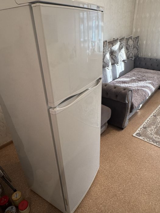 продам холодильник