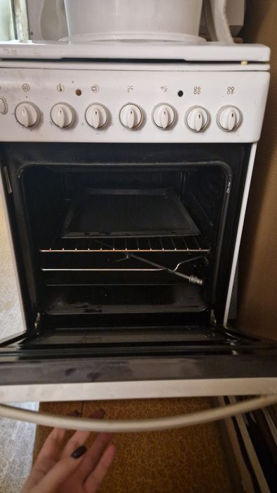 Продам плиту. В хорошем состояни