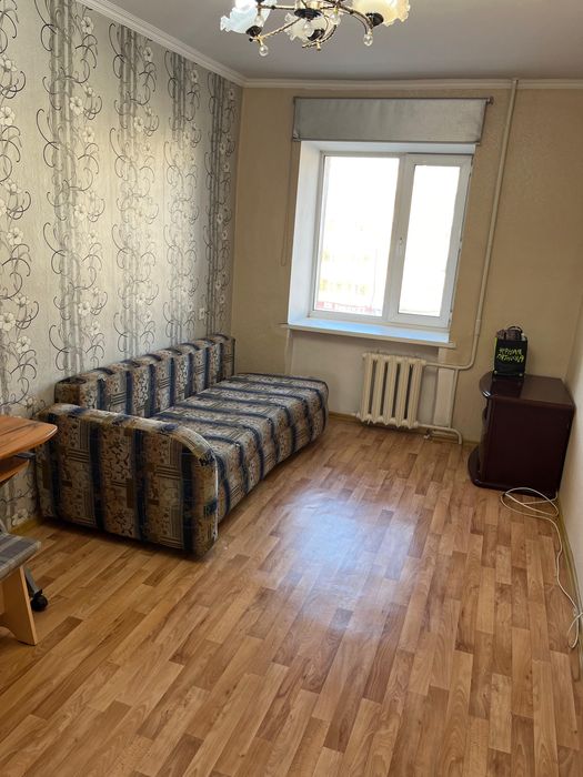 Девушка на подселение