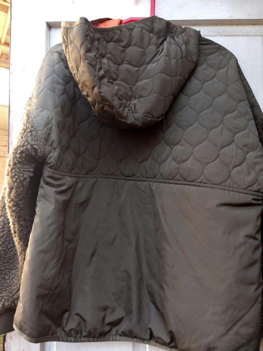 Vând haină verde Zara