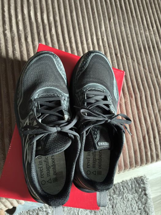 New Balance Hierro vibram