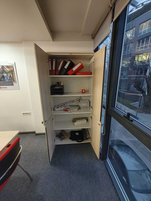 Шкаф за офис или за дома