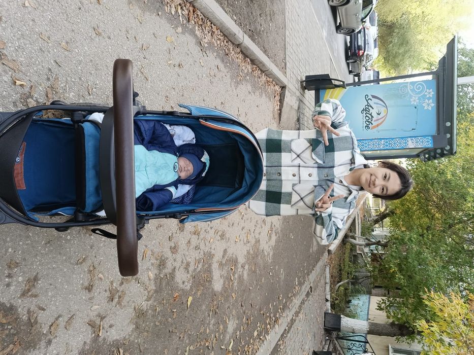 Продам каляску все сезонную