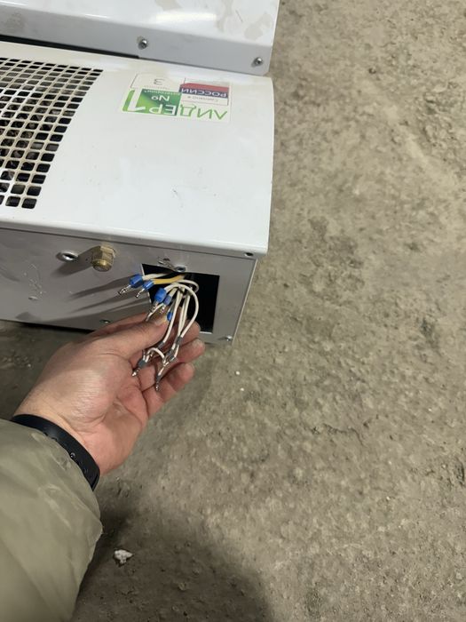 Продам ветровую завесу