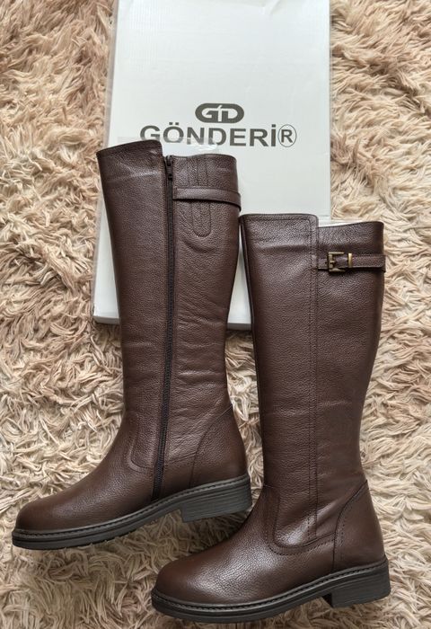 Vând cizme noi, maro, din piele naturală, mărimea 37 Gonderi(r)