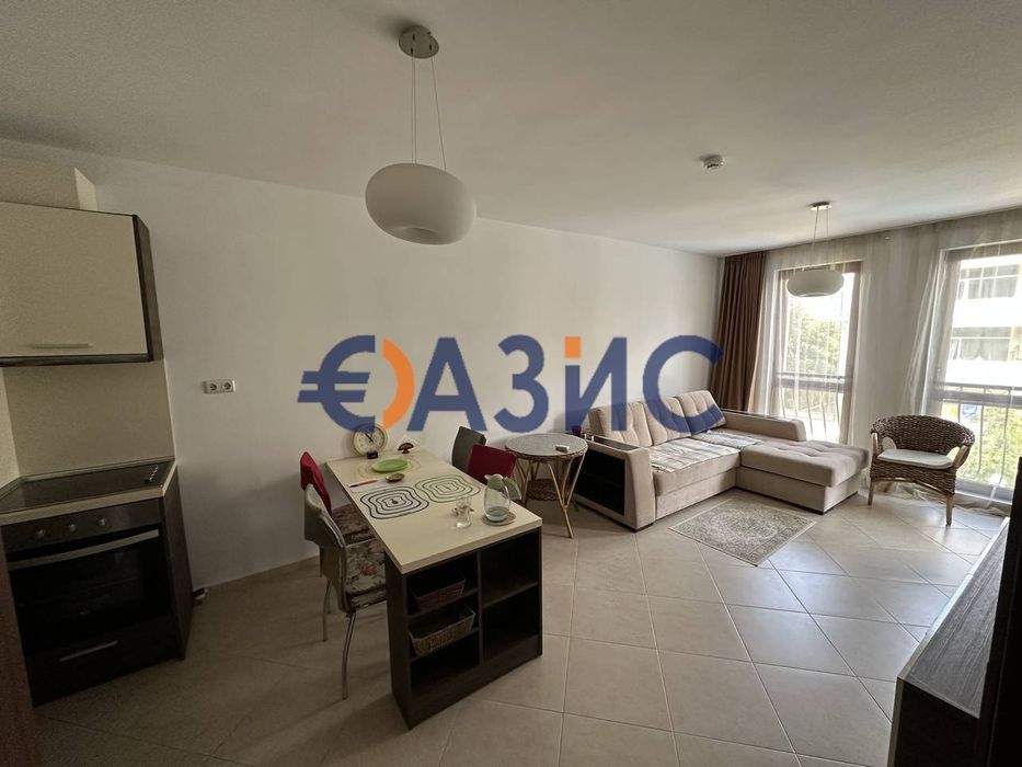 Продава се Двустаен апартамент в к.к. Слънчев бряг - 60 кв.м за 1584 €/кв.м - Снимка #2