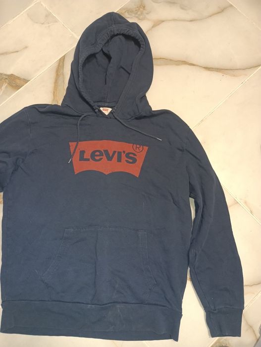 Levis суичър M - 15 лв