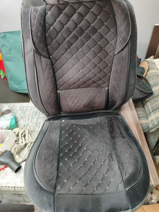 Авточехлы универсальные.