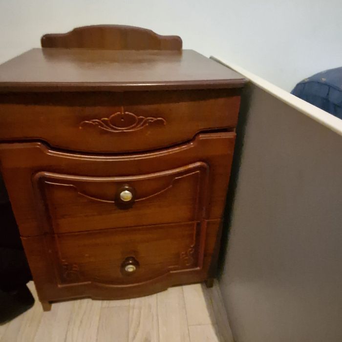 Прадаёрся  спальны комплект