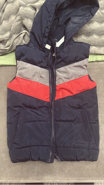 Безрукавка на осень