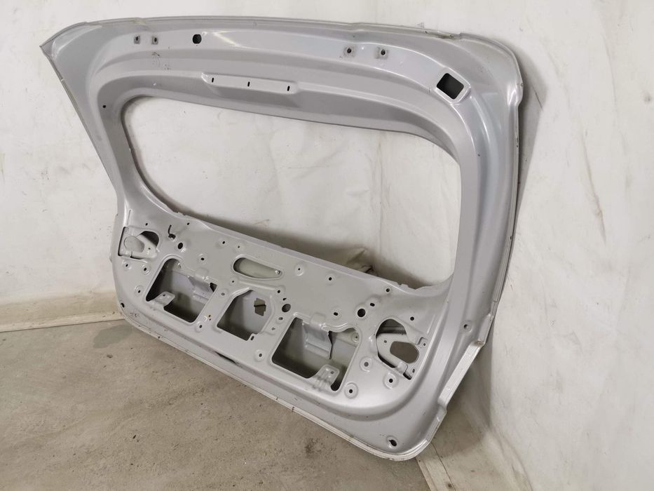 Хюндай и20 / Hyundai i20 3 [ - ] Оригинален повреден заден капак/багаж