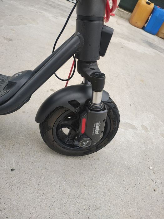 Trotineta Segway nNinebot F2 Pro an 2025