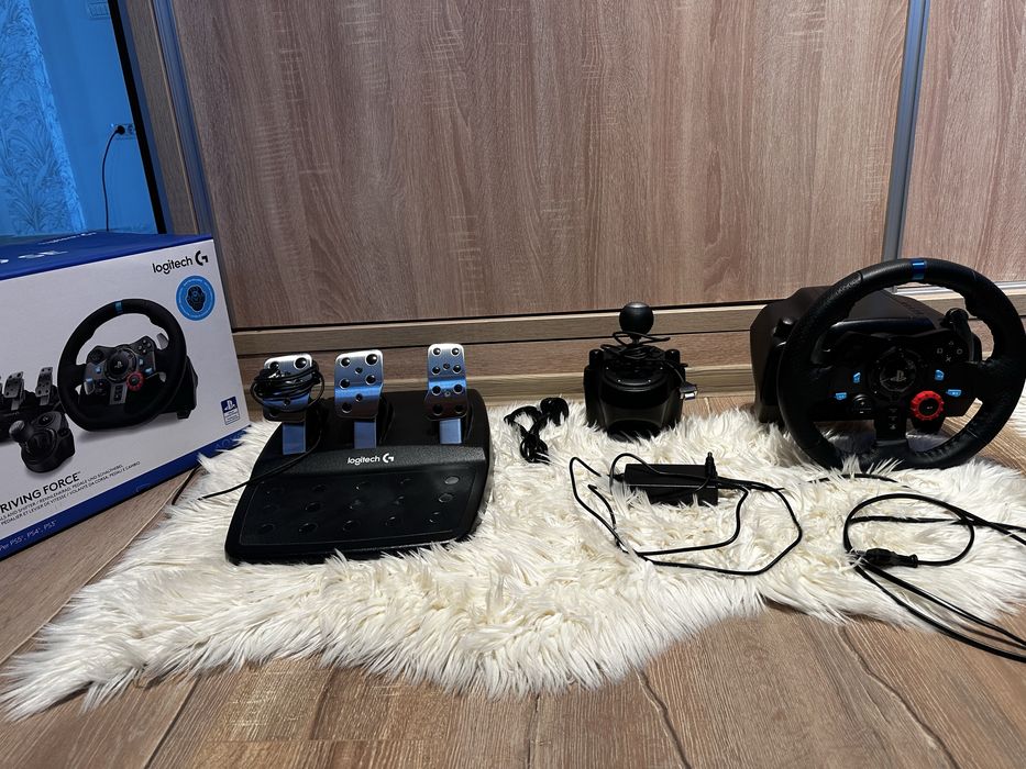 Logitech G29 + schimbător + pedale + stand MYRIA MG7424