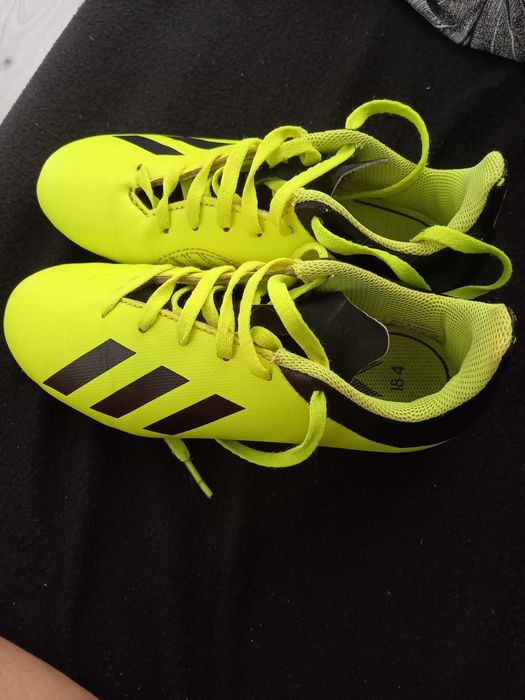 Детски бутонки Adidas