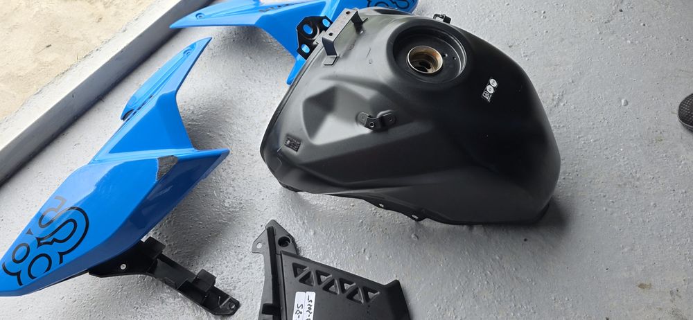 Carene si rezervor suzuki gsx8s