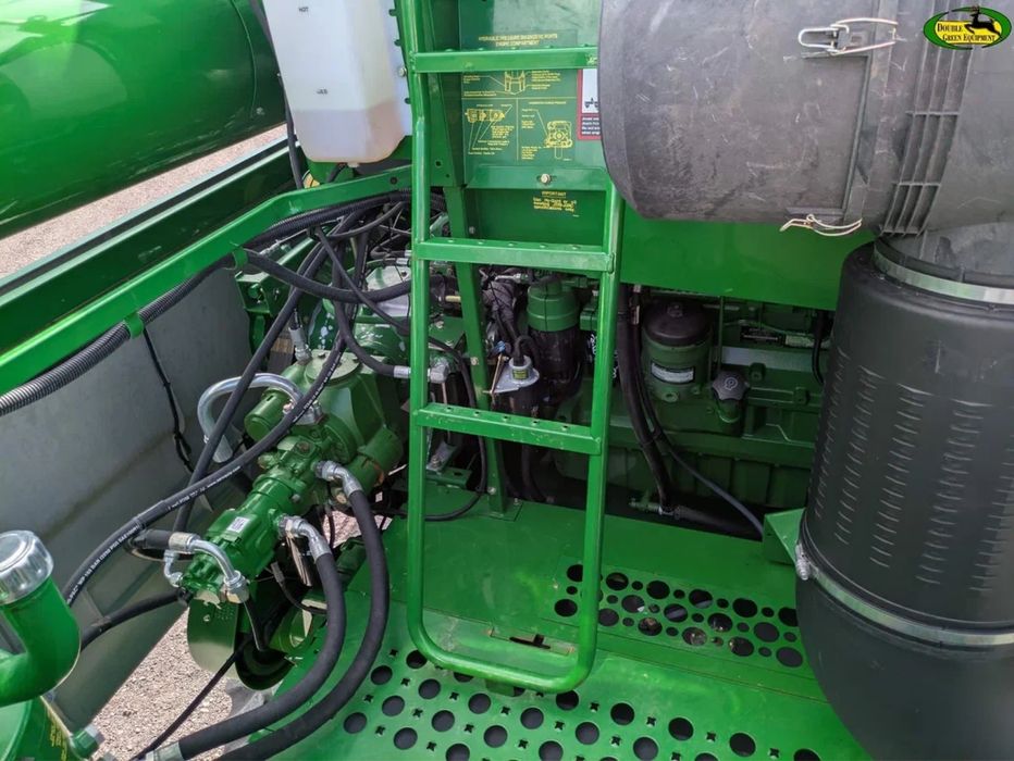 Комбайн John Deere 9770