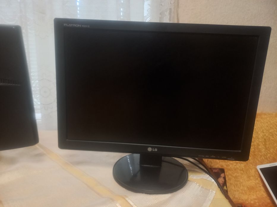 Монитор LG flatron