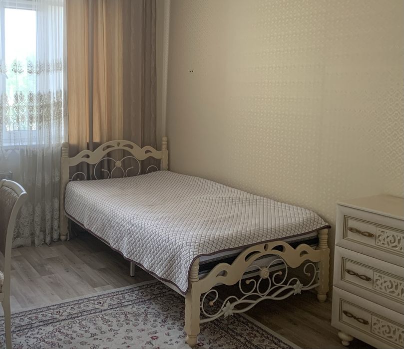 Кровать с ортопедическим матрасом