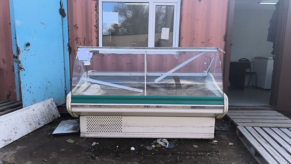 Холодильник рабочий. Мотор новый.