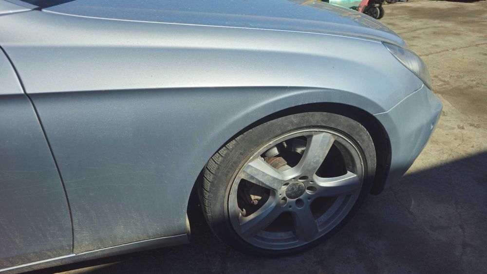 aripa fata stanga dreapta Mercedes Cls W219 Cls320 Cls350 Cls500