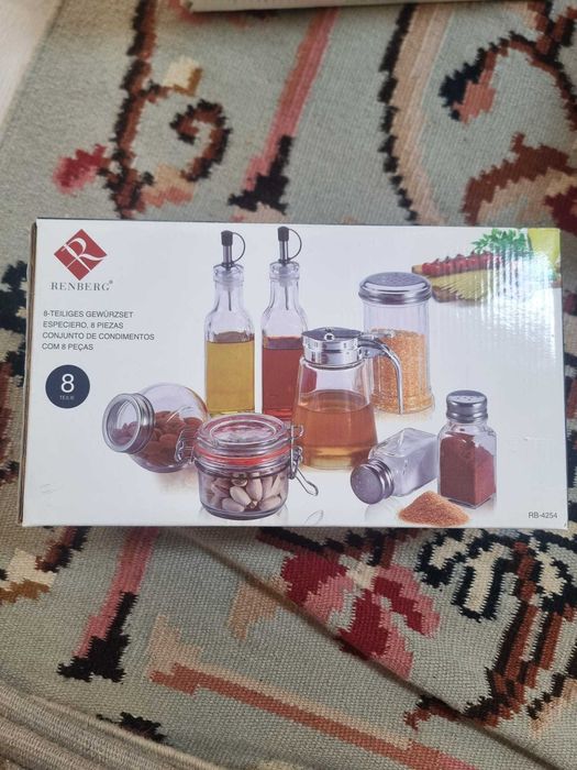 Set 8 piese de bucatarie pentru condimente