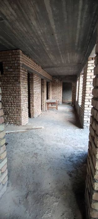 Свой дом не агенство!!! 3-х этажный дом в центре города,отличное место