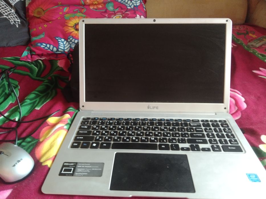 Ноутбук  ZET хороший