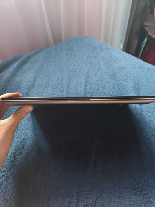 ASUS VivoBook S14