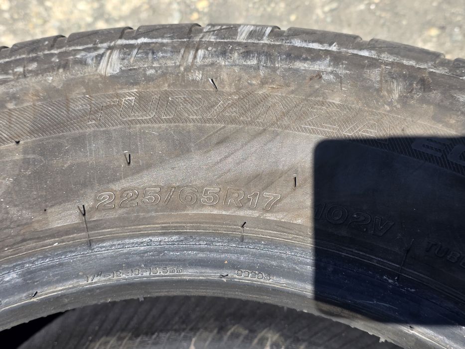 225/65 R17 Bridgestone Turanza