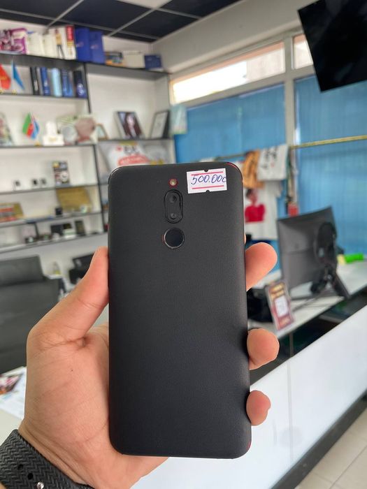 Redmi 8 4/64 talik hama joyi radnoy