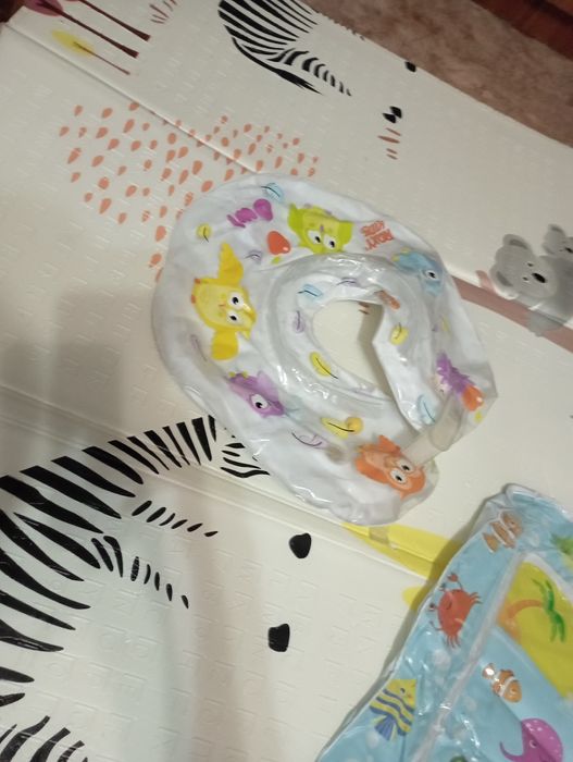 Продаю детские вещи