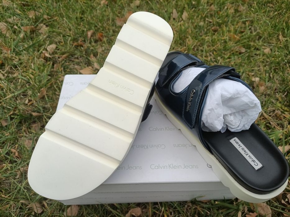 Нови 100% оригинални Calvin Klein Келвин Клайн