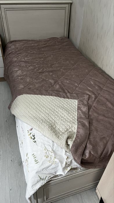 Шторы и покрывало