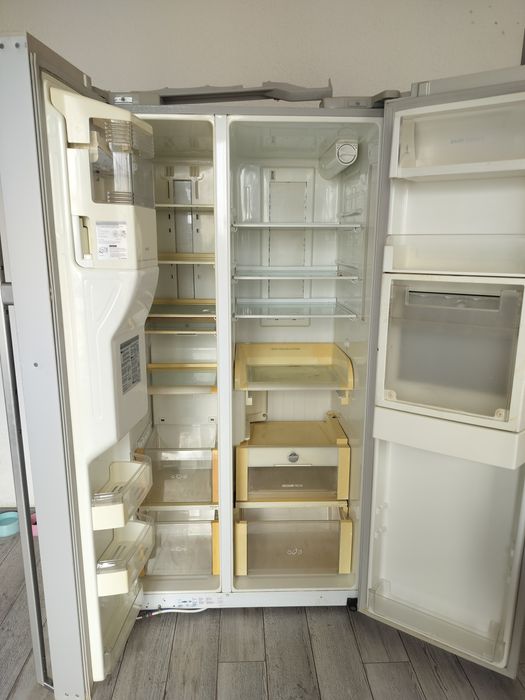 Срочно продам холодильник