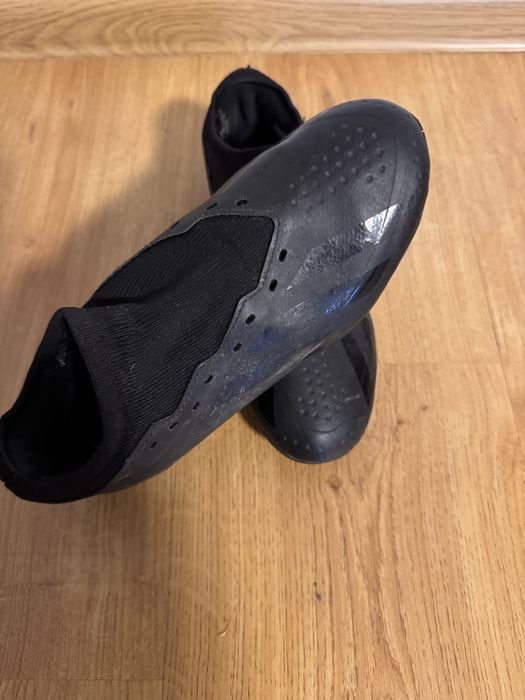 Se vand ghete Adidas Crazyfast marimea 34