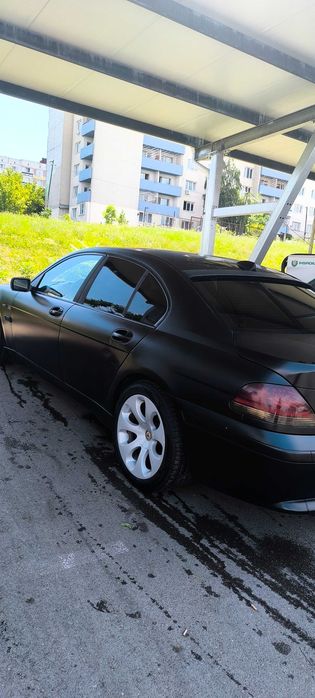 Продавам БМВ Е65 740d V8